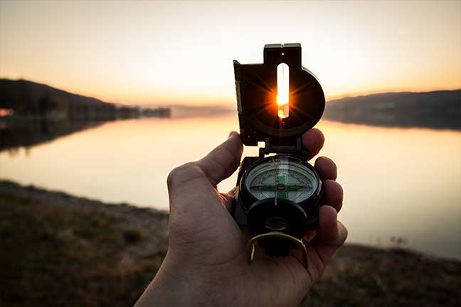 best compass for day hikes